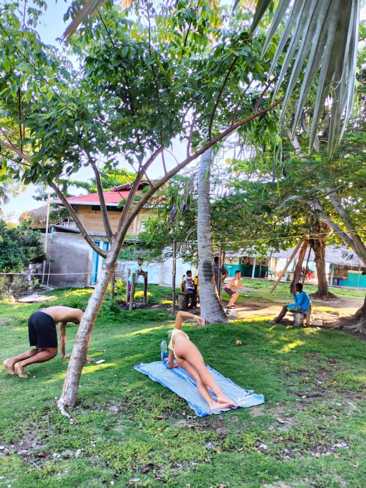 Dahlandia Villa Isla Mucura Luaran gambar